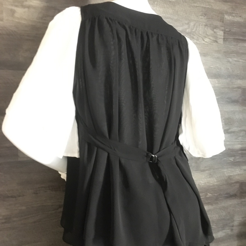 FOREVER 21 Vest